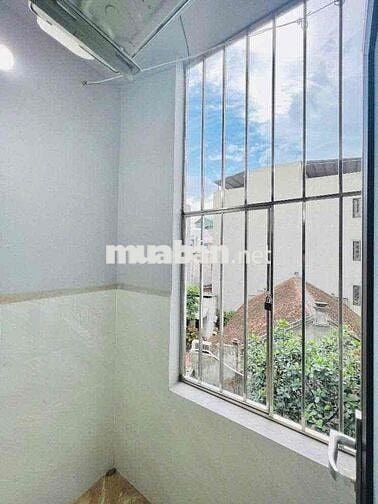 NGỌC TRỤC - TỐ HỮU - VẠN PHÚC - PHÒNG 1 KHÁCH 1 NGỦ 35M2 BAN CÔNG