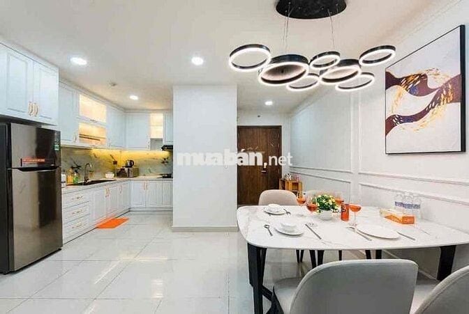 Cho thuê Saigon Royal nhà đẹp giá chỉ 24tr/tháng