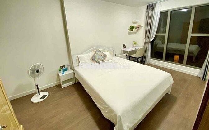 Cho thuê Saigon Royal view pháo bông 3pn chỉ 36tr/tháng