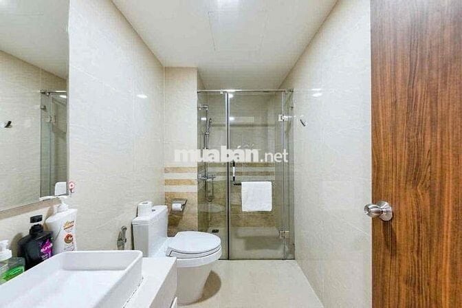 Cho thuê Saigon Royal nhà đẹp giá chỉ 24tr/tháng