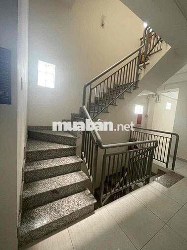 Cho thuê căn hộ Studio ban công rộng rãi tại Quận 4 – Nội thất đầy đủ