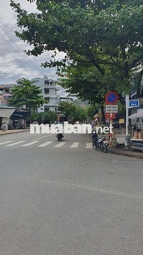 Bán Đất Tặng Nhà, Kẹp Kiệt Bên Hông, Thoáng Mát