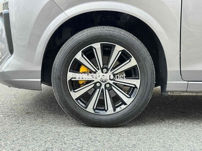 Toyota Avanza Premio 1.5AT 2023 sơn zin nguyên xe
