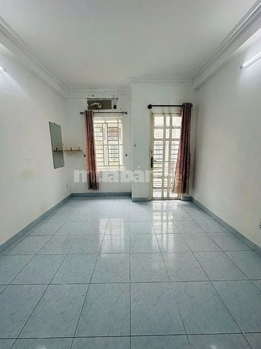NG Ngọc Lộc thông qua Hẻm 666 3/2 , 5Tầng,3PN,Gần Tr Học,Chợ,Chung Cư 