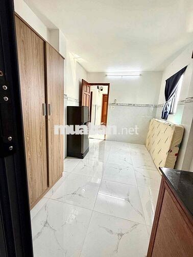 🏢 CĂN HỘ DỊCH VỤ FULL NỘI THẤT – HOÀNG DIỆU, Q.4