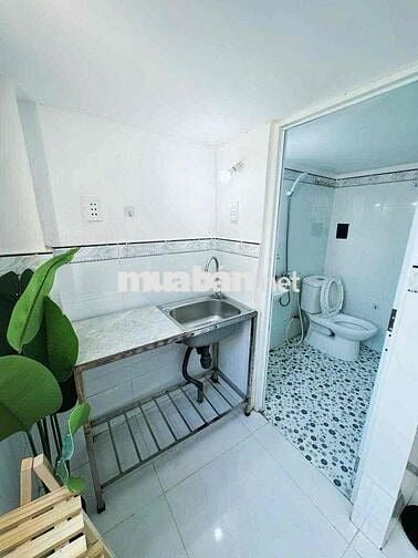 🔥PHÒNG GÁC BAN CÔNG GẦN HỌC VIỆN HÀNG KHÔNG, CAO ĐẲNG Y KHOA PNT