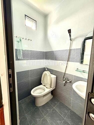 🏢 CĂN HỘ DỊCH VỤ FULL NỘI THẤT – HOÀNG DIỆU, Q.4