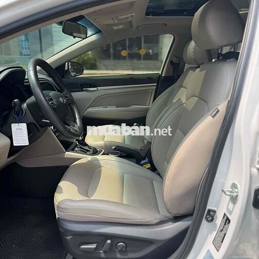 Hyundai Elantra 2021 2.0 AT - 7000 km