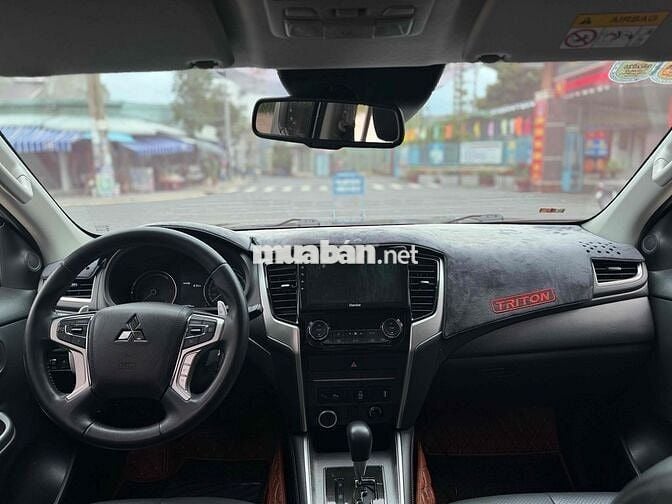 Mitsubishi Triton 2019 4x4 AT Mivec Premium
