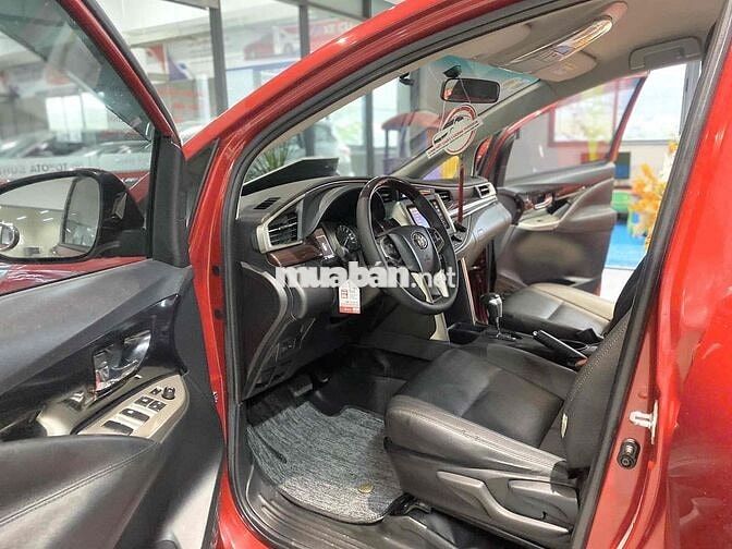 Toyota Innova 2018 Venturer odo 5.8v cực đẹp
