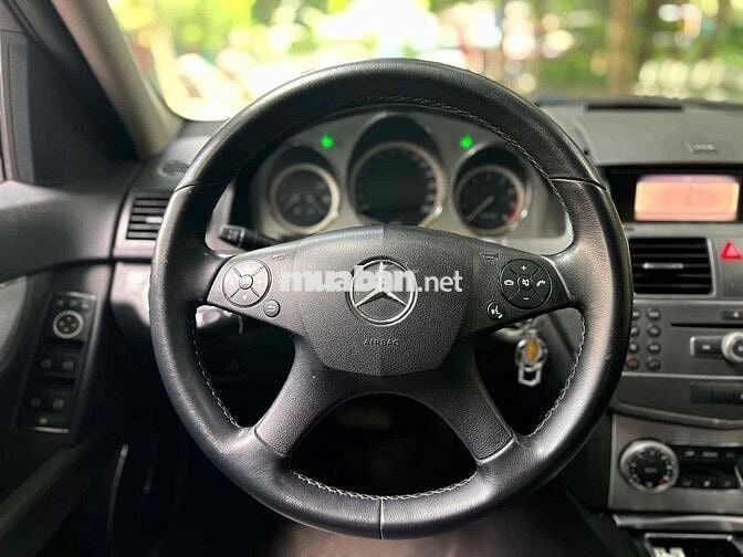 Mercedes Benz C Class Đen, Sản xuất 2010, Sedan