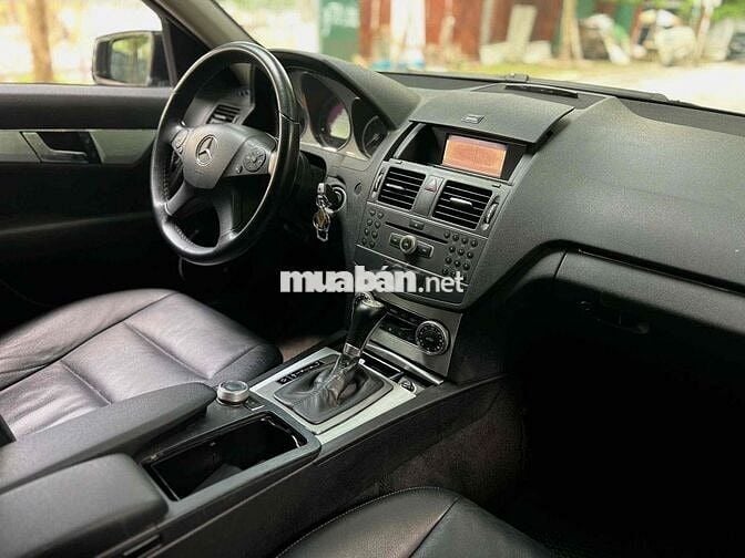Mercedes Benz C Class Đen, Sản xuất 2010, Sedan