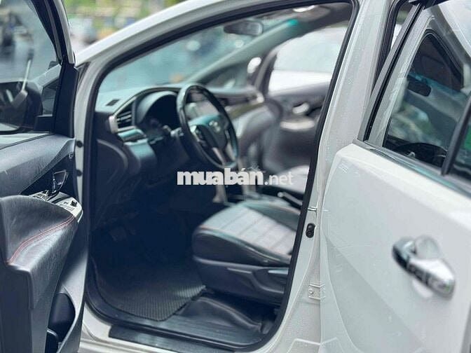 Toyota Innova 2022 G 2.0 AT - BH chính hãng