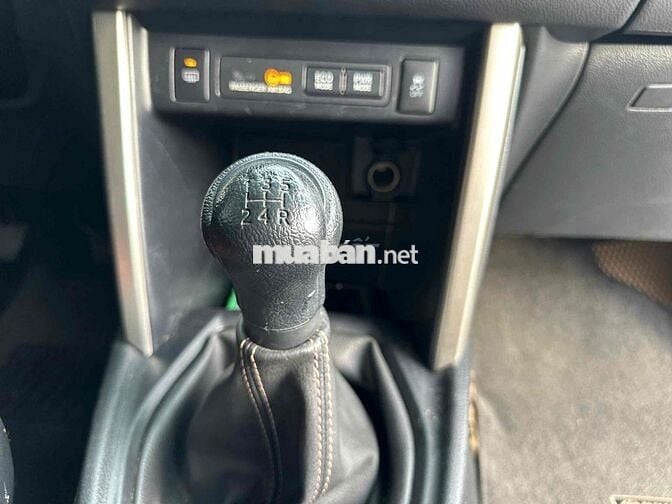 Toyota Innova 2020 2.0E - chuẩn 4.4v km siêu chất