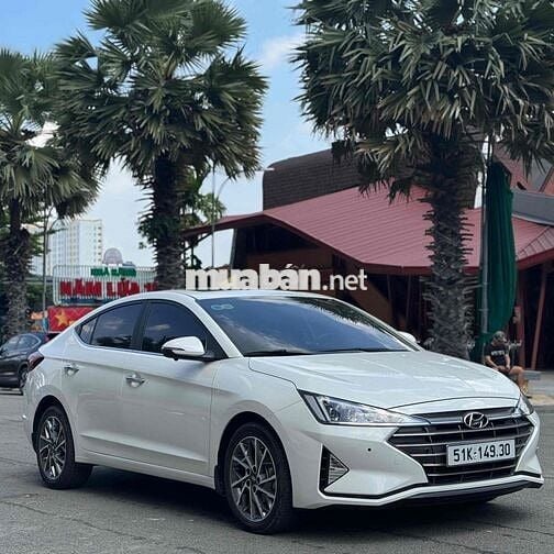 Hyundai Elantra 2021 2.0 AT - 7000 km
