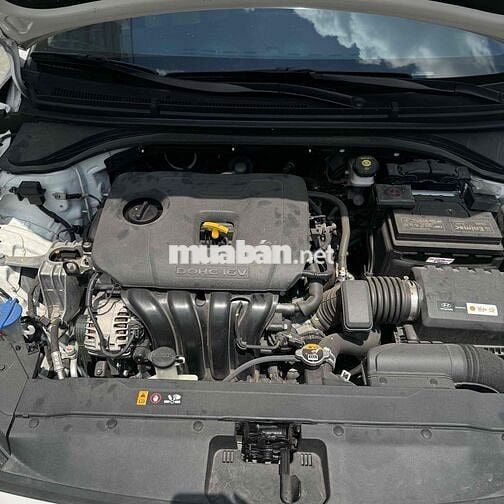 Hyundai Elantra 2021 2.0 AT - 7000 km