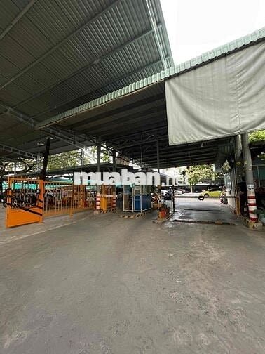 Mặt bằng 5x17 mặt tiền trung tâm Q1 - bãi xe lớn
