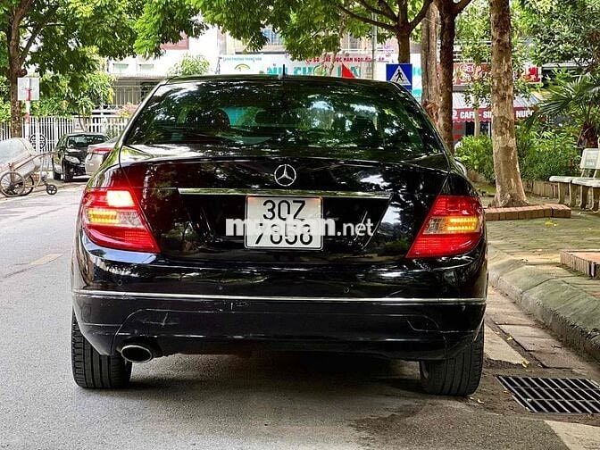 Mercedes Benz C Class Đen, Sản xuất 2010, Sedan