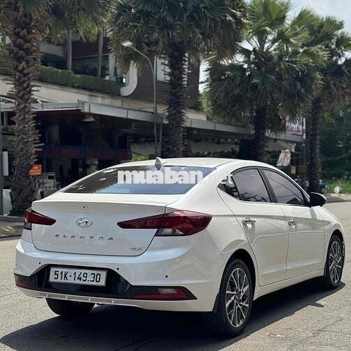 Hyundai Elantra 2021 2.0 AT - 7000 km