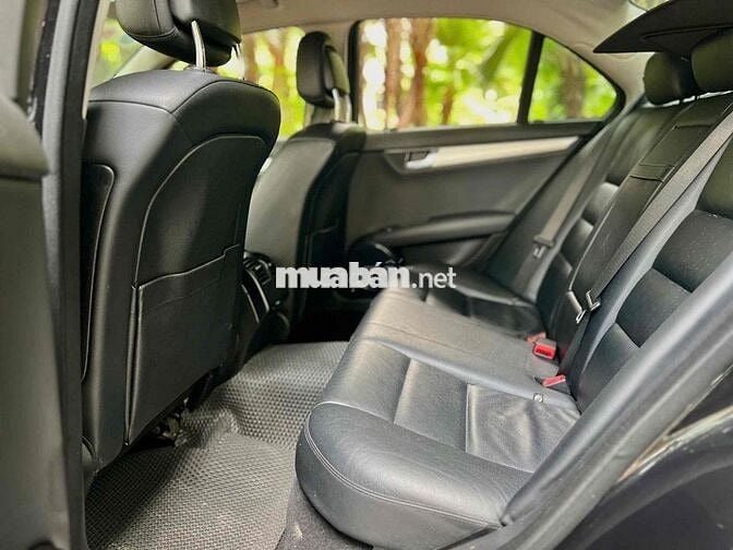 Mercedes Benz C Class Đen, Sản xuất 2010, Sedan