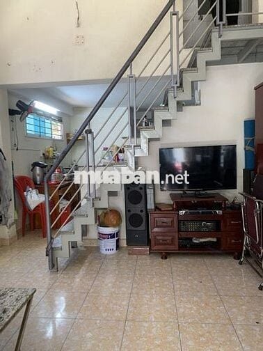 Nhà 64m2 2 tầng. Hẻm oto thông. Giáp Tân Bình, Q11. Cực tốt chỉ ~6 tỷ.