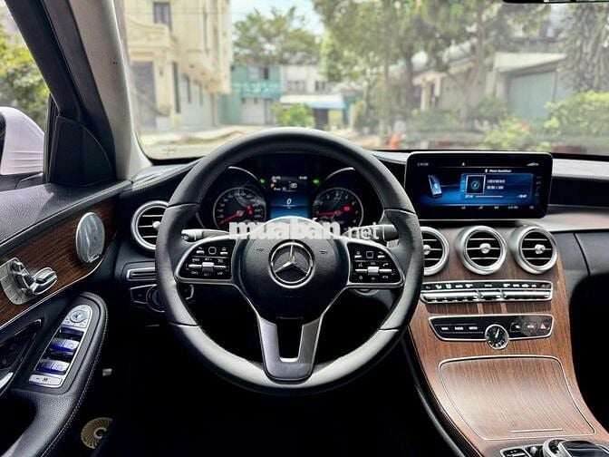 MERCEDES C200 EXCLUSIVE-2021- TRẢ TRƯỚC 300TR