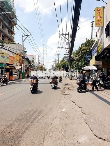 Mặt Tiền Âu Cơ 4,5m X 45m - Đoạn Gần Đại Học Văn Hiến.
