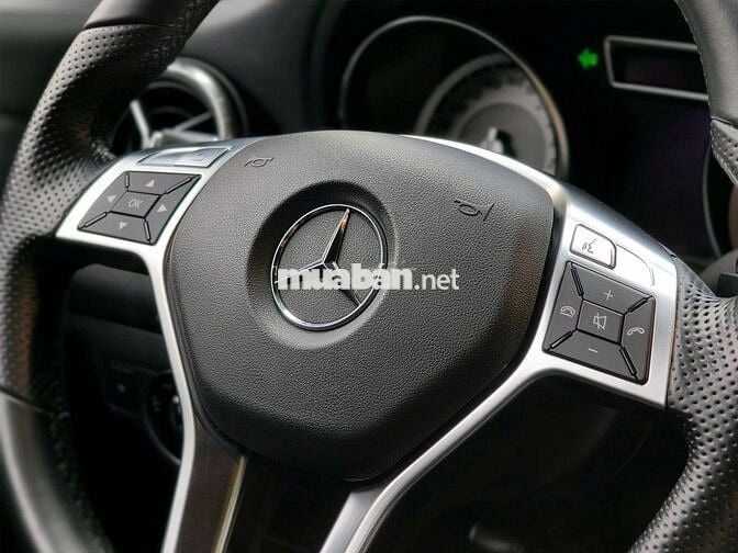 Mercedes Benz GLA Class 2014  - 12000 km