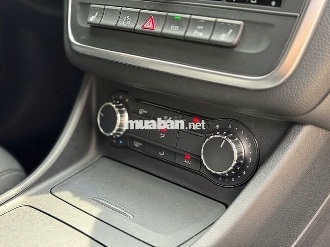 Mercedes Benz GLA Class 2014  - 12000 km