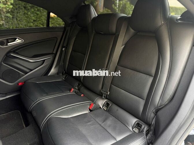 Mercedes Benz GLA Class 2014  - 12000 km