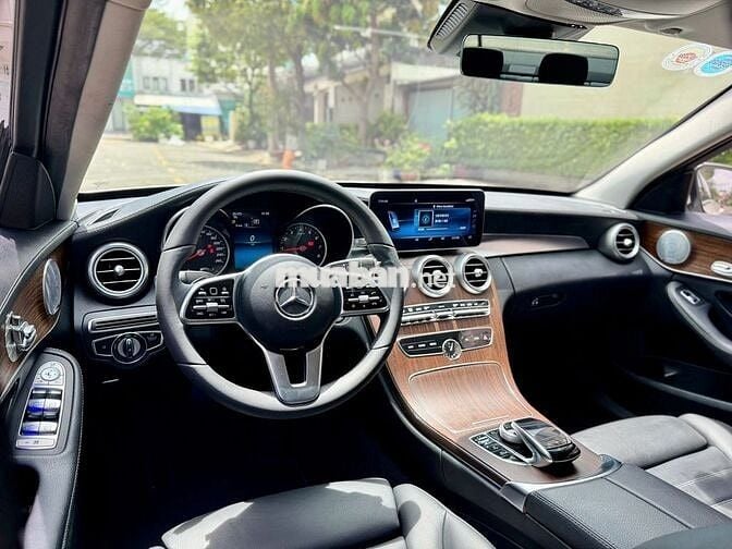 MERCEDES C200 EXCLUSIVE-2021- TRẢ TRƯỚC 300TR