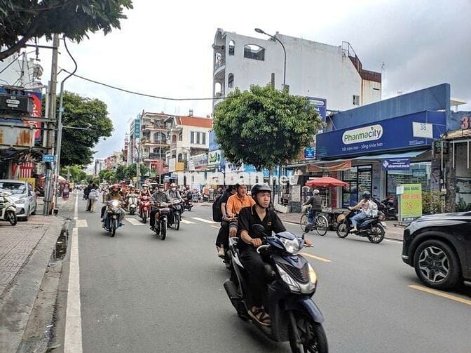Góc 2MT Gần ngã tư Tân Sơn Nhì Ngang 5m Vị Trí Đắc Địa Qu. TP