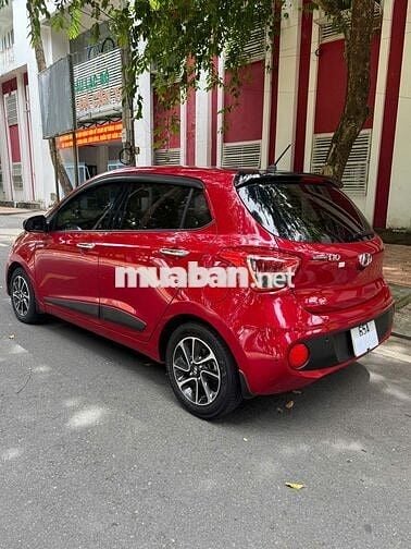 Hyundai Grand i10 2018 AT Hatchback - Số tự động