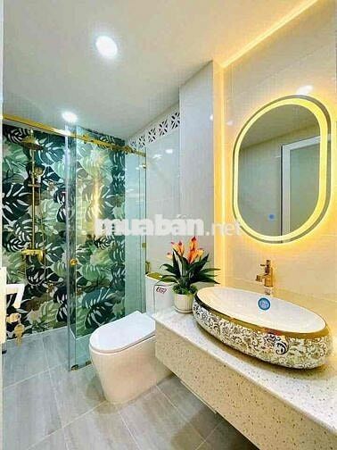 NHÀ MỚI FULL OPTION CAO CÂP SAU CĂN MẶT TIỀN,ĐƯỜNG 4,5m XE HƠI VÀO NHÀ
