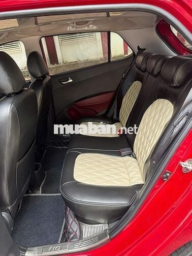 Hyundai Grand i10 2018 AT Hatchback - Số tự động