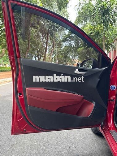 Hyundai Grand i10 2018 AT Hatchback - Số tự động