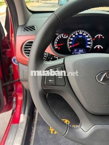 Hyundai Grand i10 2018 AT Hatchback - Số tự động