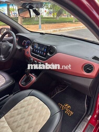 Hyundai Grand i10 2018 AT Hatchback - Số tự động