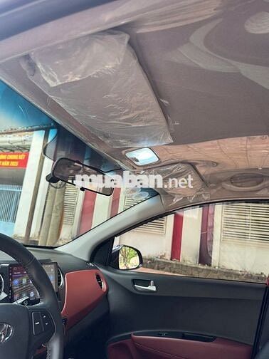 Hyundai Grand i10 2018 AT Hatchback - Số tự động