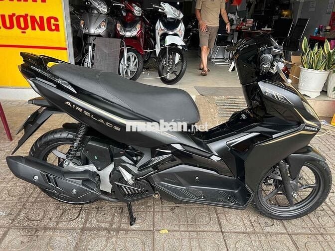 Ab 2022 Đen nham một chủ