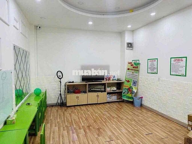 Nhà Mặt tiền Nguyễn Văn Đậu, Bình Thạnh (Ngang 4,5m, 3 lầu 5PN)