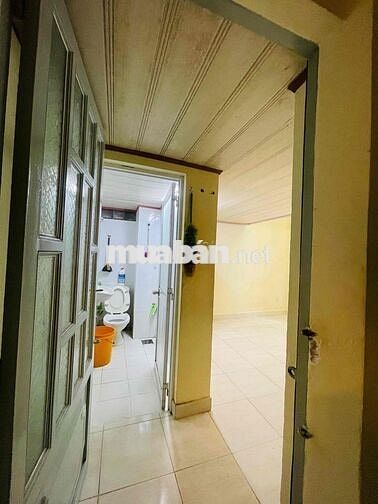 Phòng trọ lịch sự + 28m2 + Đường C1- Cộng Hoà