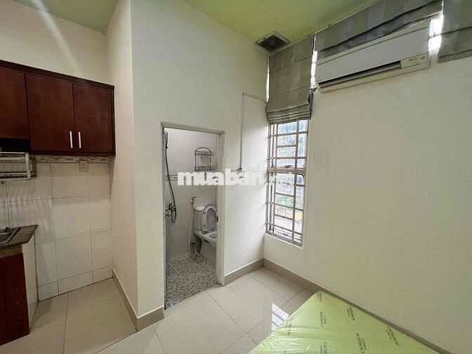 Chính chủ cho thuê phòng có bếp rộng y hình