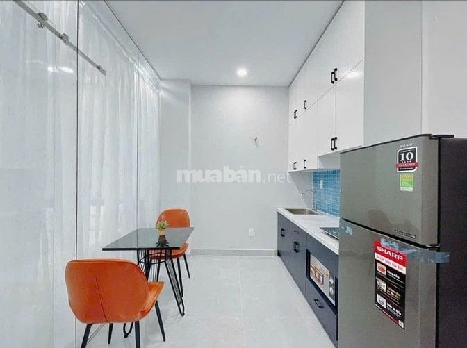 Bán tòa nhà 6 tầng Lý Chính Thắng, 101,8m², doanh thu cao, vị trí đẹp