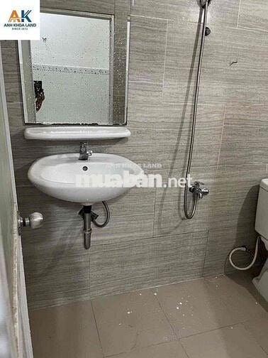 chủ ra nước ngoài bán căn hộ dịch vụ thu nhập hơn 25tr/ tháng