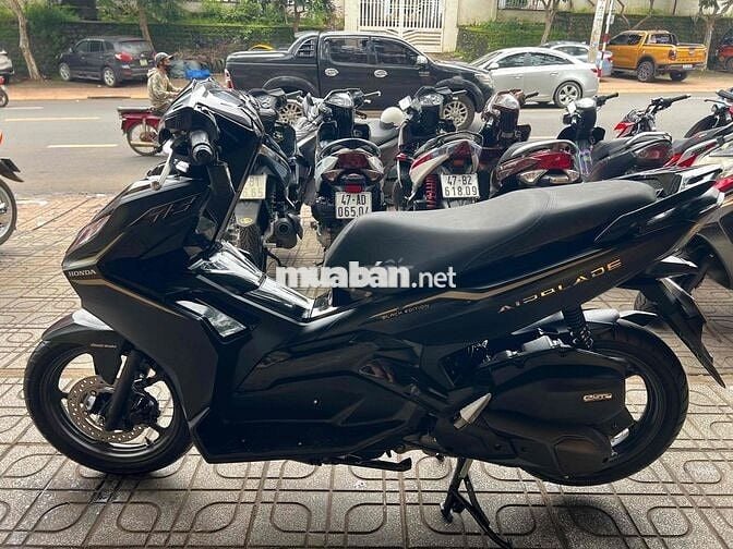Ab 2022 Đen nham một chủ