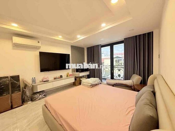 NHÀ MẶT TIỀN THÍCH QUẢNG ĐỨC - F5 - PHÚ NHUẬN