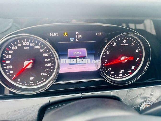 Mercedes E250 sản xuất 2018 cực hiếm odo 77.000 km
