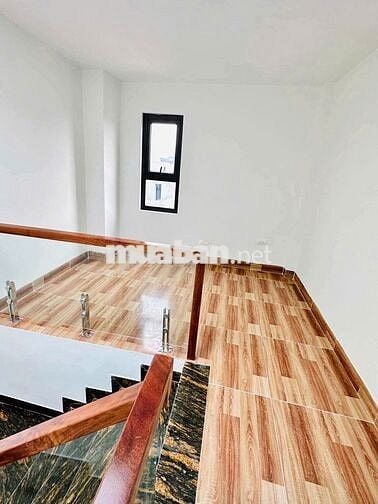 📢📢📢Nhà Mới 6 Tầng Mặt Cổ Linh đi vào 20m Đẹp Như Hình