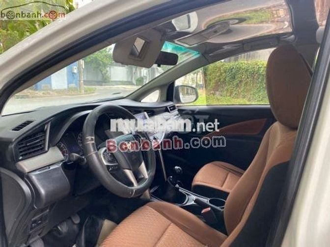 Toyota Innova 2.0E 2019